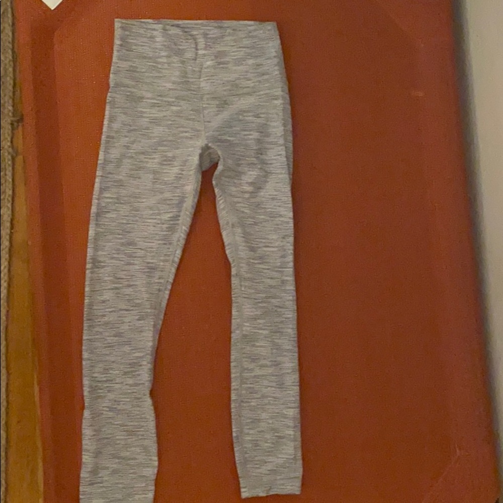LuLu Lemon Wunder Under leggings